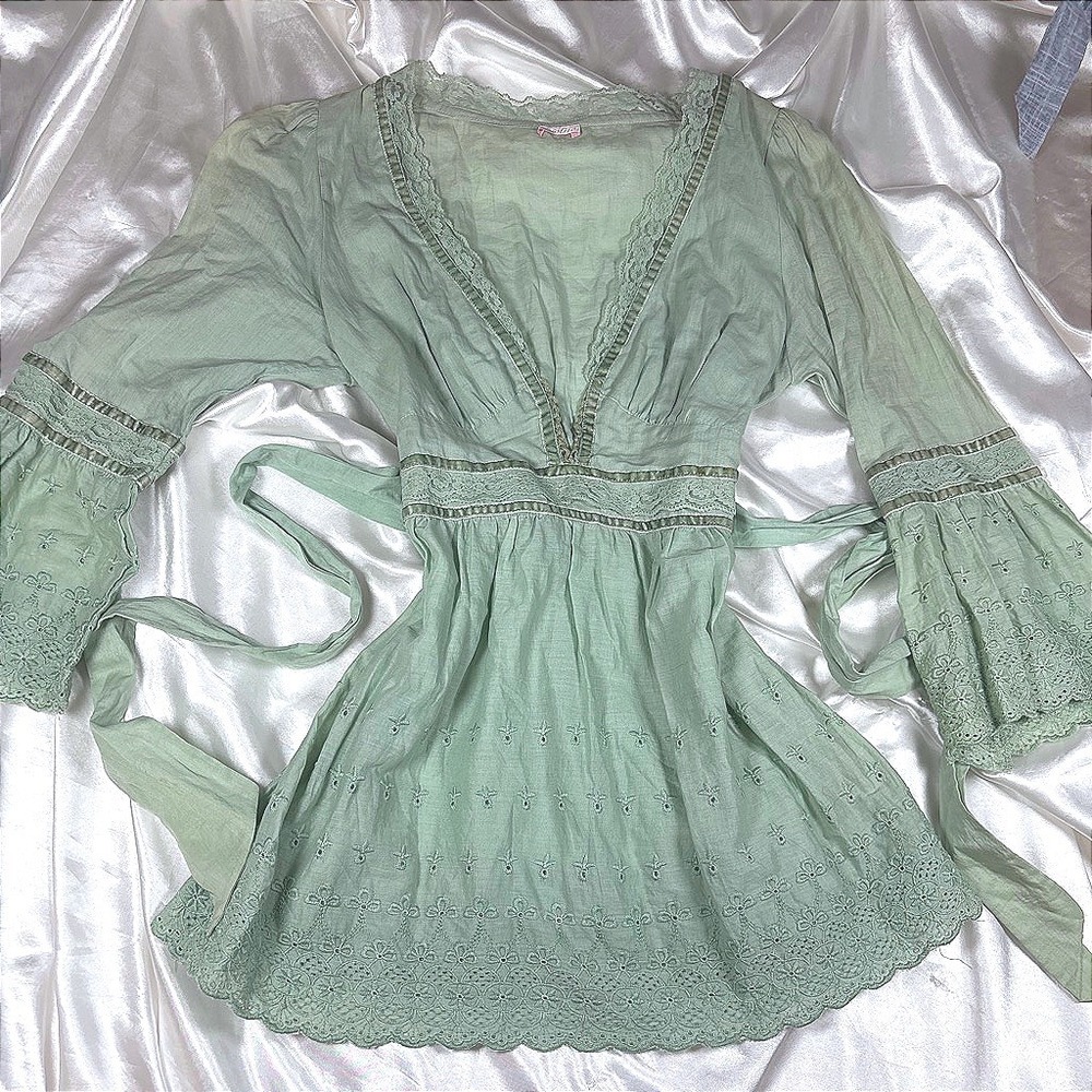 y2k Nolita Tunic Top Green Good Eyelet Lace Trim Bell Sleeve Fairycore Boho
